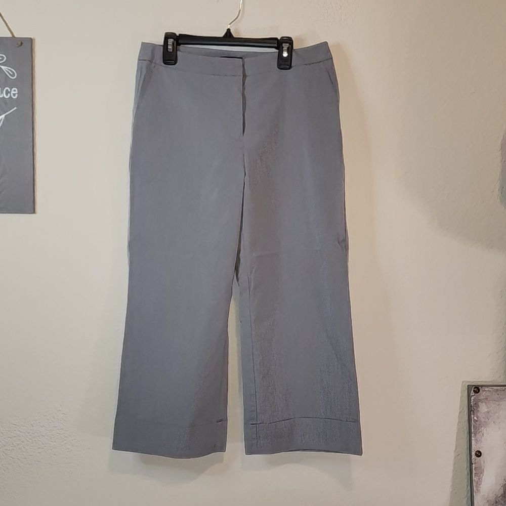 NY & Company - City Stretch Capris in Gray
